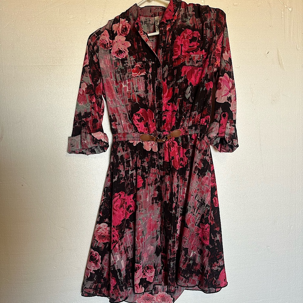 Women’s dress pink and black flowers. Size small
